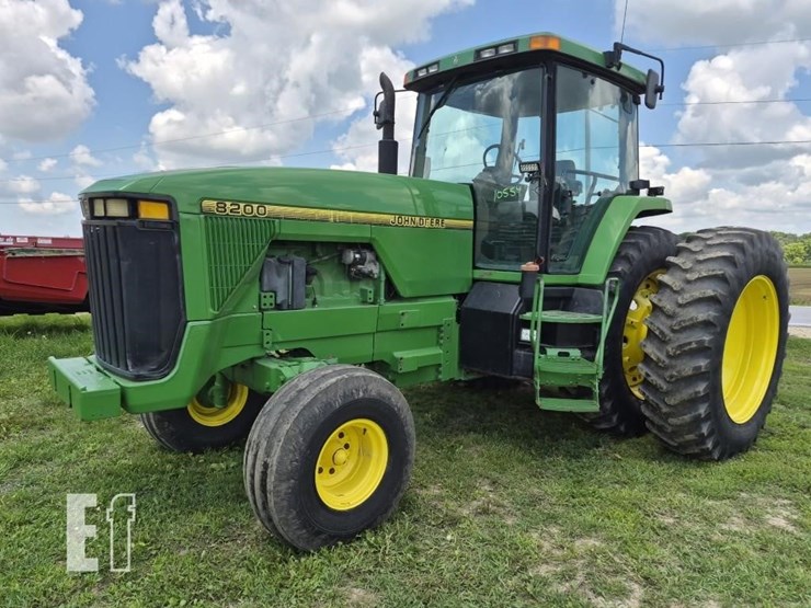 1995-john-deere-8200-image-5