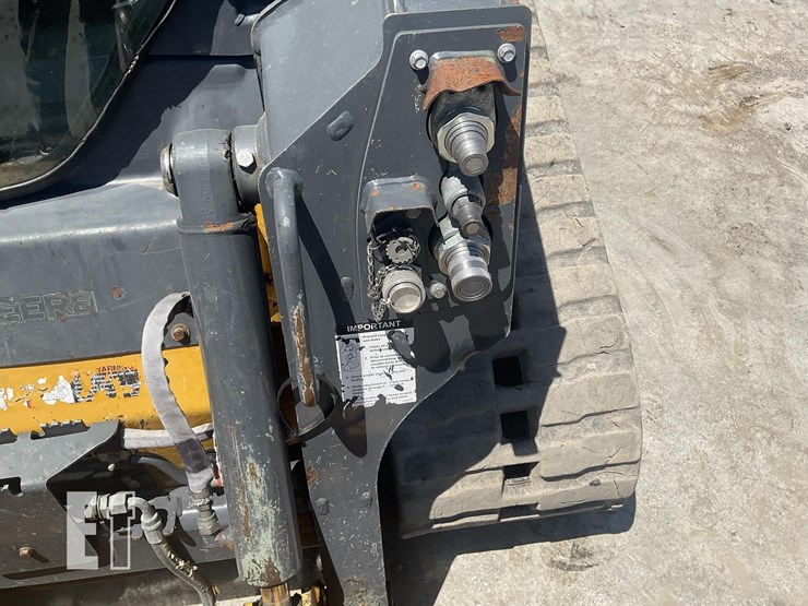 2024-deere-317g-image-13