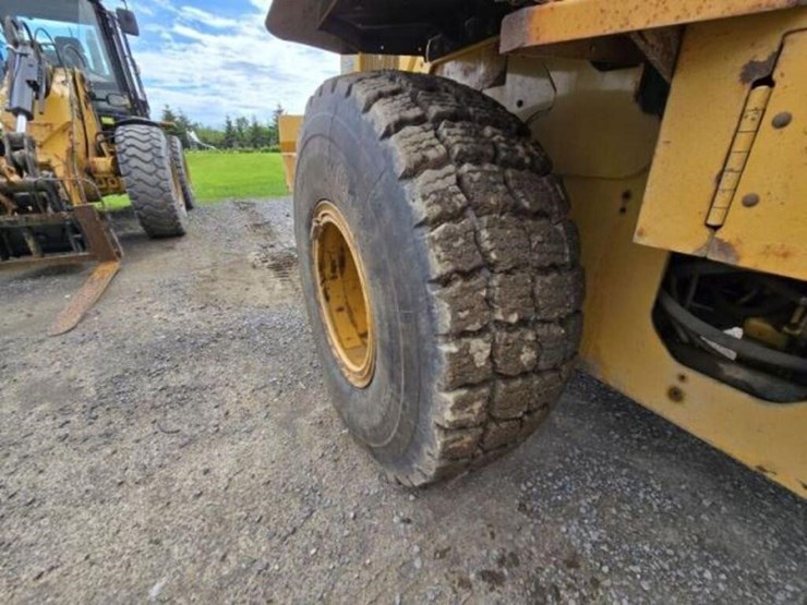 2016-caterpillar-938k-image-16