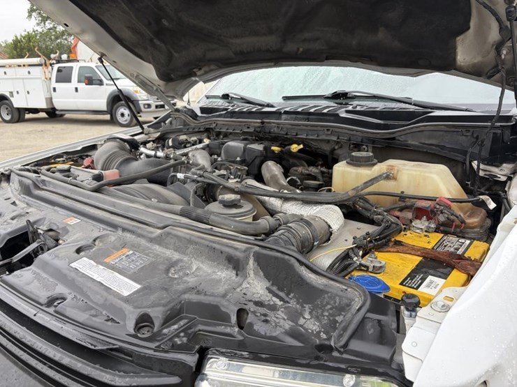 2017-ford-f350-xl-image-7