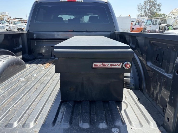 2017-ford-f250-xl-image-10