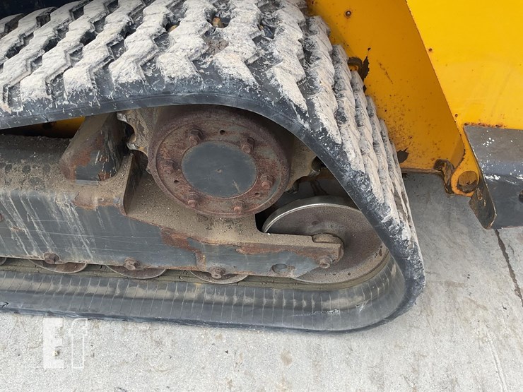2021-jcb-3ts-8t-image-9