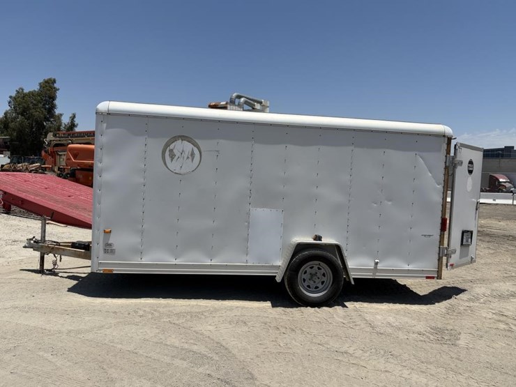 2003-cargo-wells-image-2