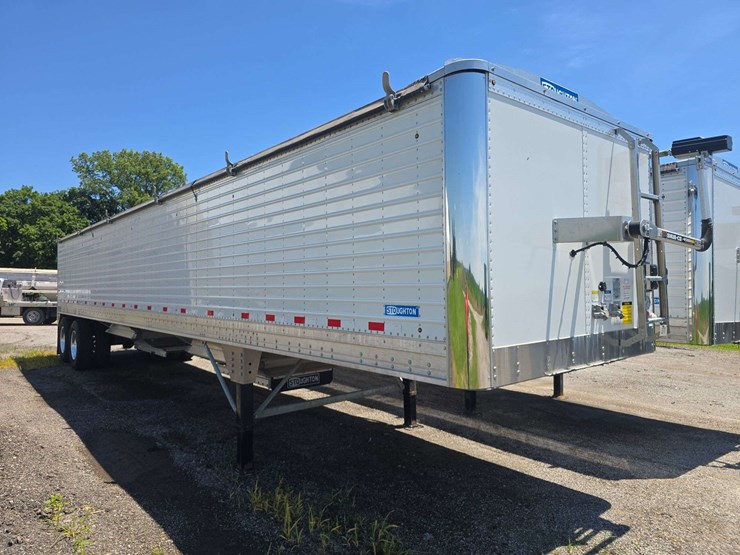 2024-stoughton-hopper-image-3