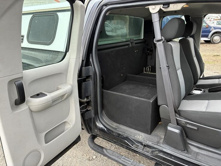 2009-chevrolet-2500hd-image-12