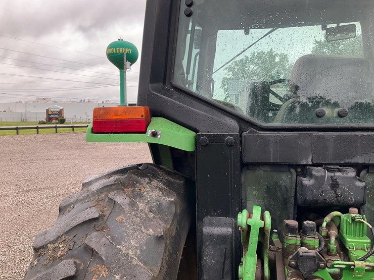 1993-john-deere-6300-image-28
