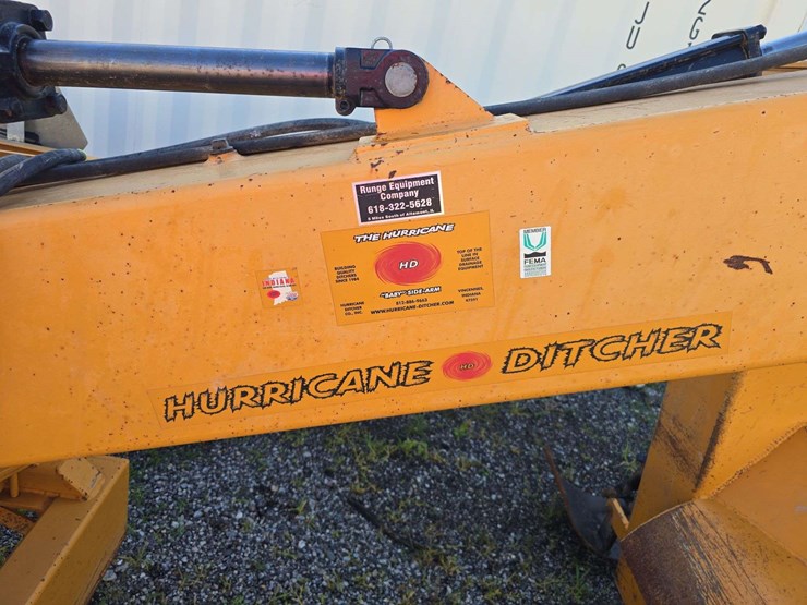 hurricane-side-arm-ditcher,-3pt,-big-1000pto,-3-hyd.-remotes,-rear-dolly-wheels,-side-counter-weight-image-14