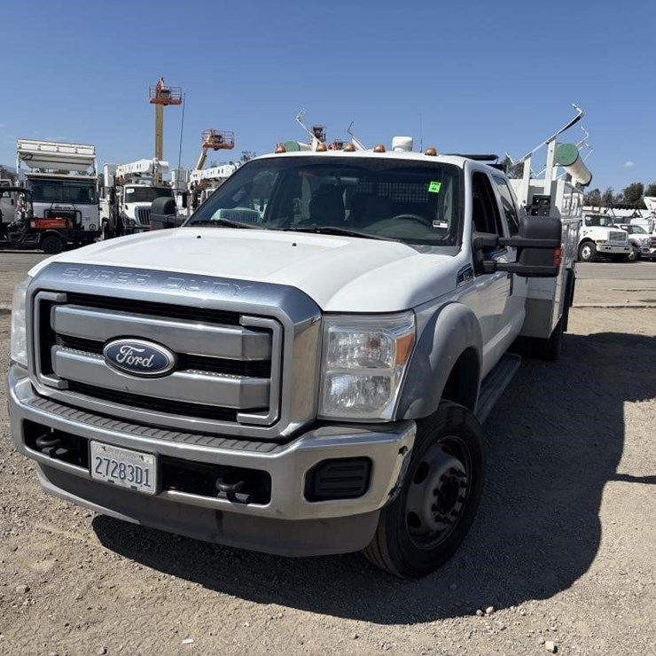 2011 FORD F550