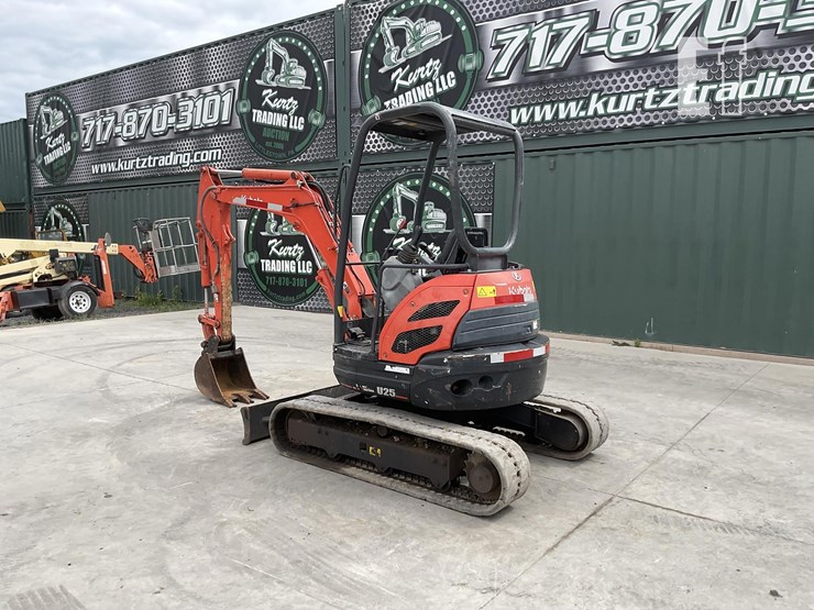 2021-kubota-u25-image-2