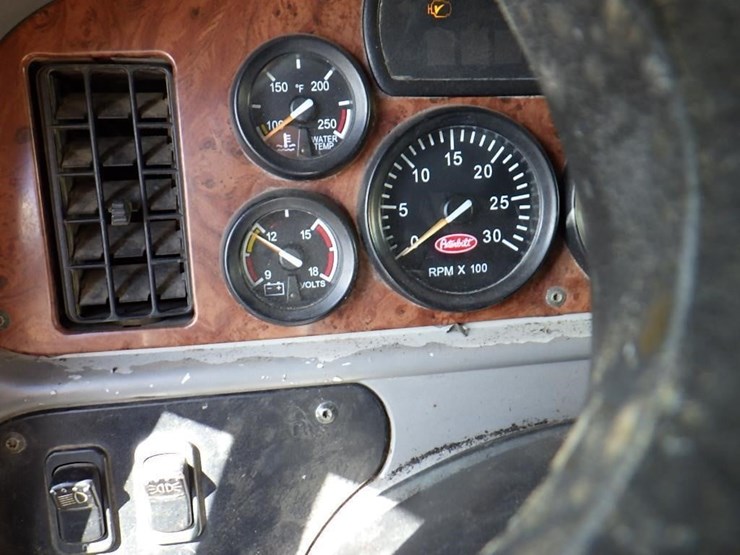 2008-peterbilt-387-image-20