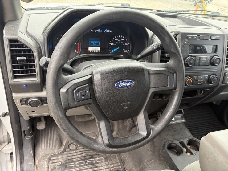 2017-ford-f350-xl-image-15