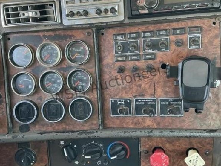 2003-kenworth-t800-image-19