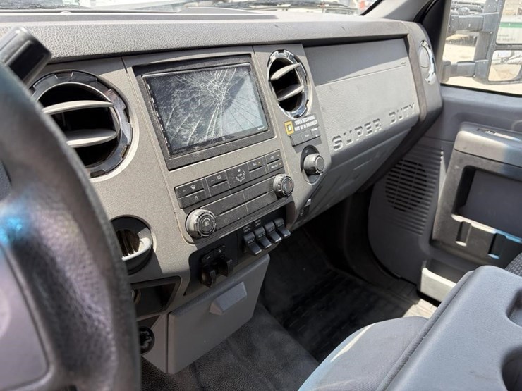 2012-ford-f450-image-17