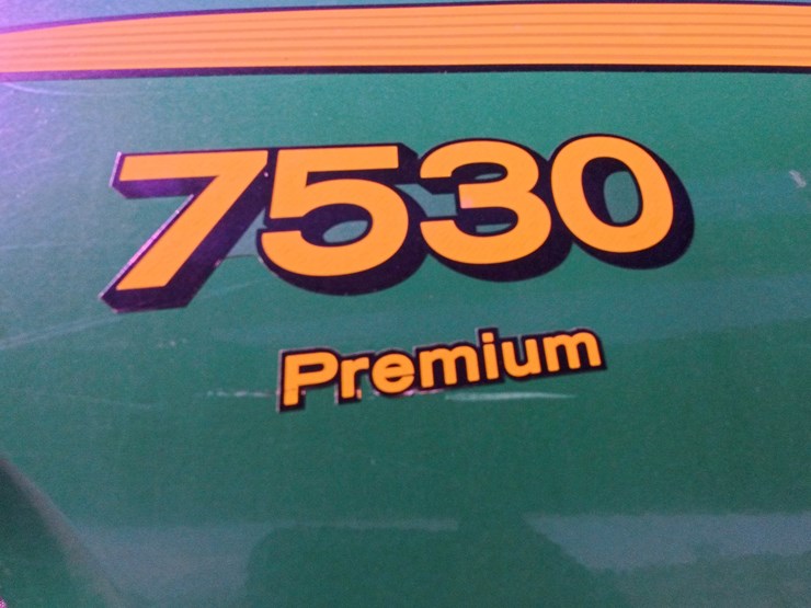 2011-john-deere-7530-premium-image-23