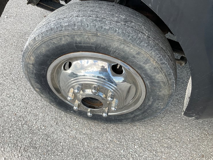 2000-ford-f550-image-7