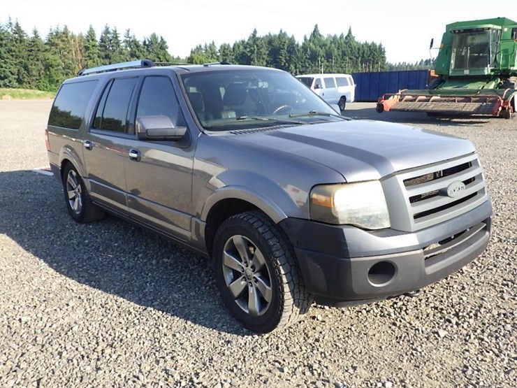 2010-ford-expedition-image-3