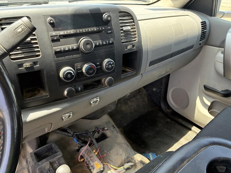 2012-gmc-sierra-2500-image-21