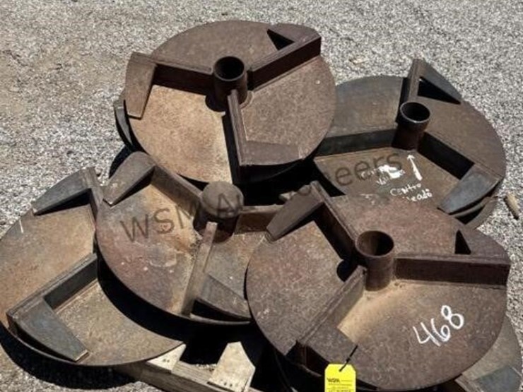 pallet-of-22in-spinners-for-spreader-trailers-image-5