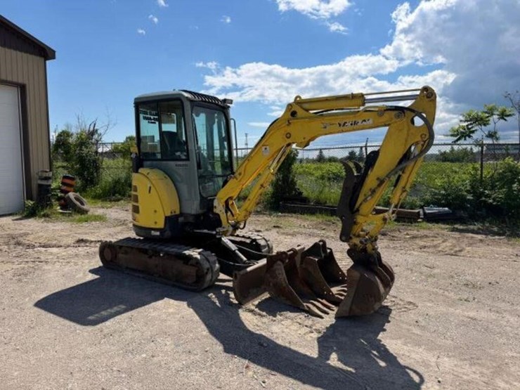 2008-yanmar-vio35-5b-image-3