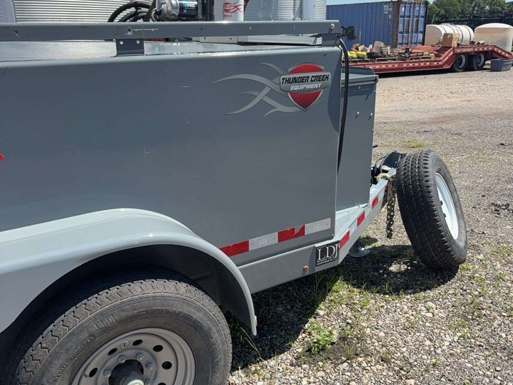 2023-thunder-creek-fuel-trailer,-990-gallon-of-fuel,-55-gallon-def-tank,-electric-pump-1-1/2''-hose,-tandem-axle,-spare-tires,-bumper-hitch-image-7