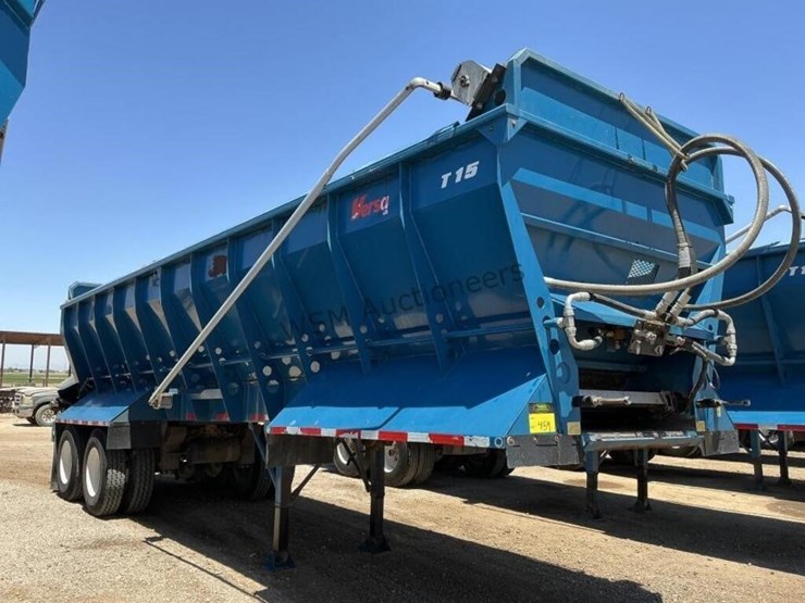 2020-versa-v-bottom-spreader-trailer-image-3