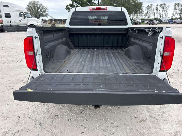 2016-chevrolet-colorado-image-23
