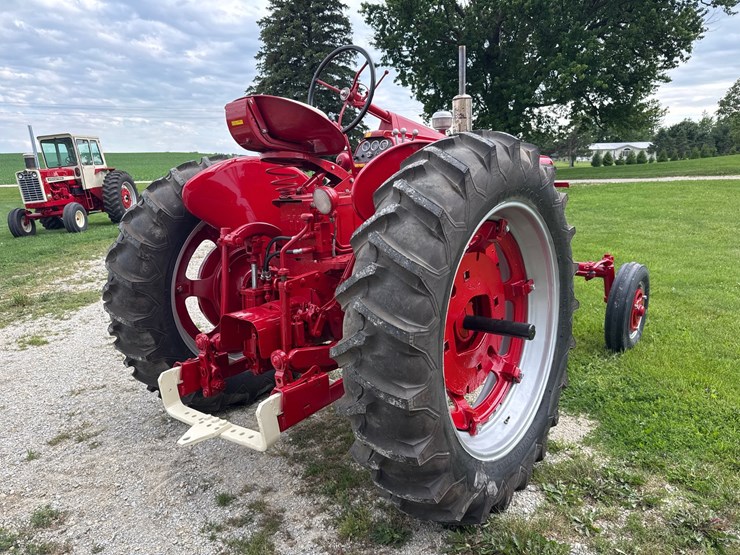 1954-farmall-international-300-image-7