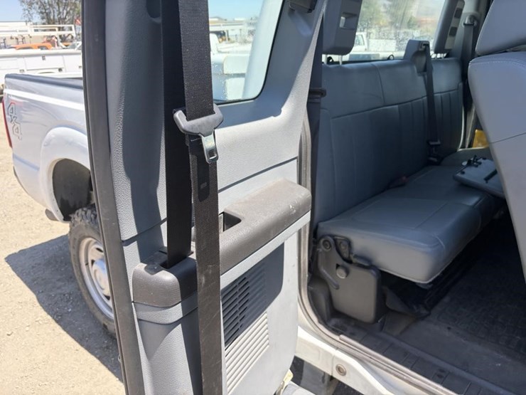 2011-ford-f250-image-11