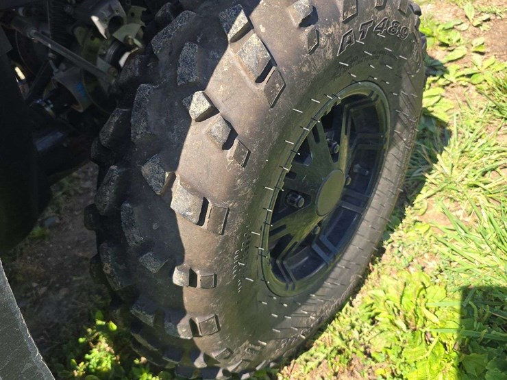 2011-can-am-500-v-twin-four-wheeler,-4wd,-5,149-miles,-brp-seat-add-on-and-storage,-needs-new-left-rear-boot,-other-then-that-good-four-wheeler-image-14