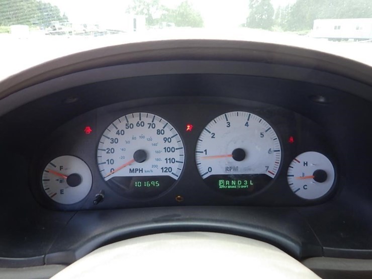 2006-dodge-grand-caravan-image-23