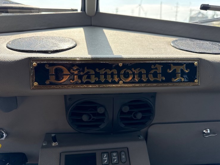 #50079-•-1939-diamond-t-s/a-truck-tractor-4061786-inv#-50079-image-84