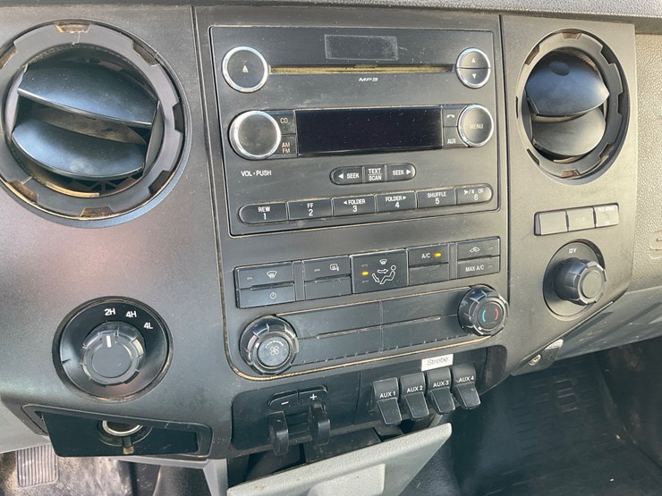 2013-ford-f450-image-15