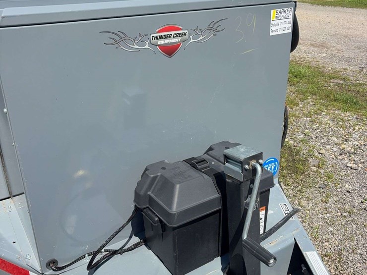 2023-thunder-creek-fuel-trailer,-990-gallon-of-fuel,-55-gallon-def-tank,-electric-pump-1-1/2''-hose,-tandem-axle,-spare-tires,-bumper-hitch-image-9