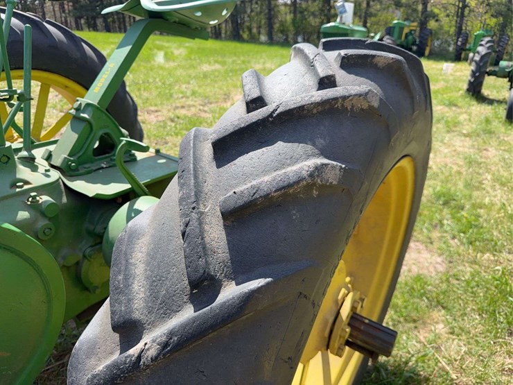 john-deere-a-image-13