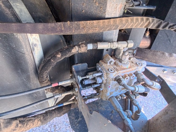 kubota-m6-101-image-57
