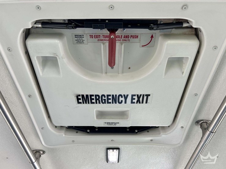 2015-ford-e450-image-31