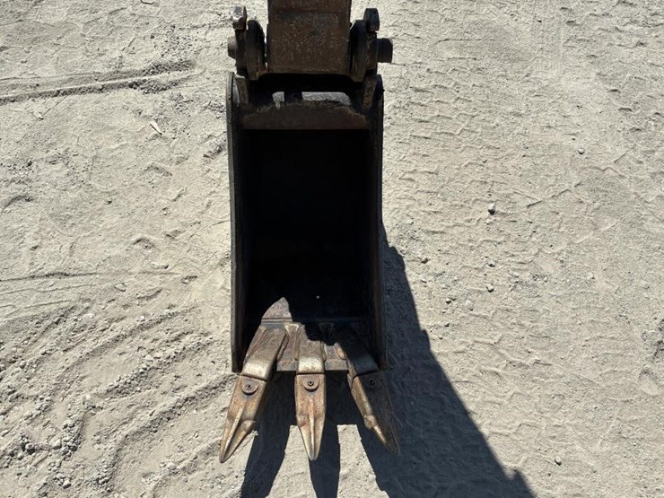 2020-deere-35g-image-9