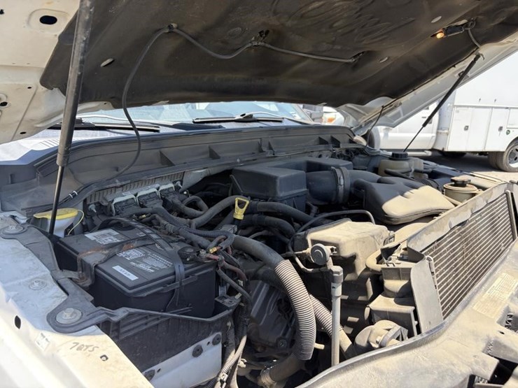 2011-ford-f250-image-8