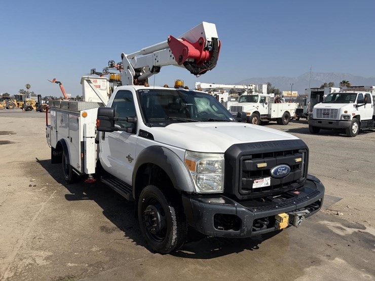 2012-ford-f550-image-2
