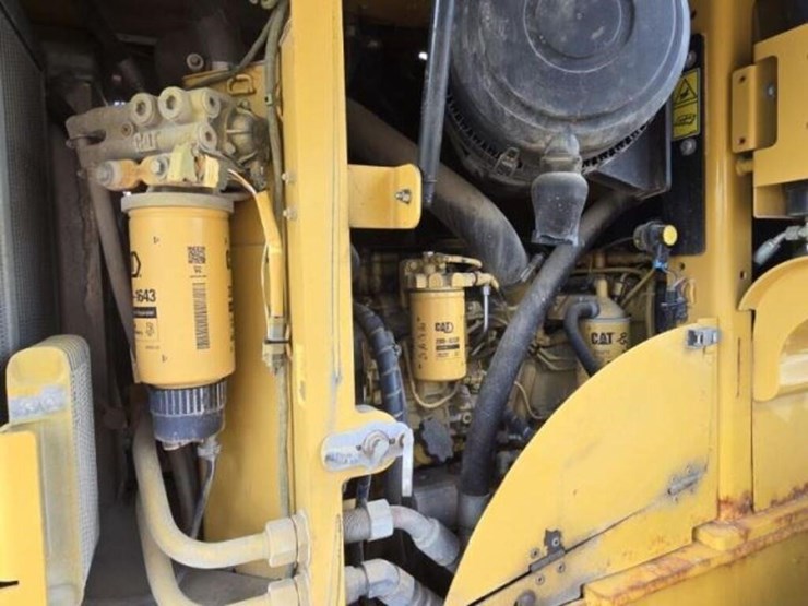 2010-caterpillar-924h-image-19