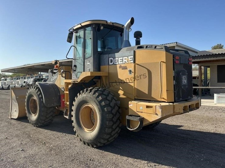 2017-deere-624k-image-7