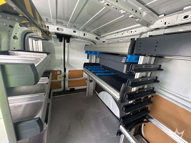 2022-ford-transit-connect-image-25