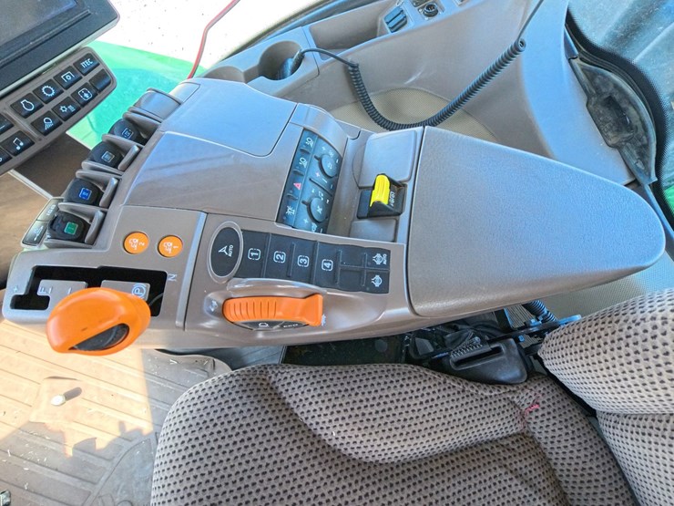 2022-john-deere-9520r-image-47