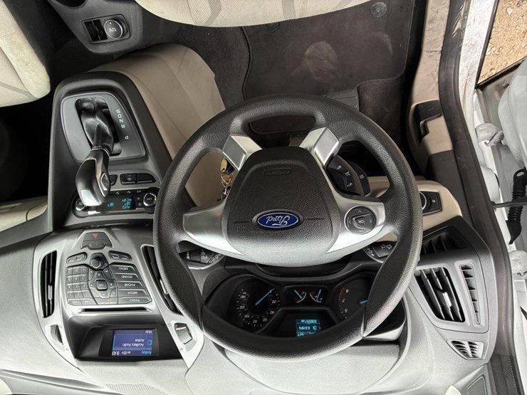 2014-ford-transit-connect-image-16