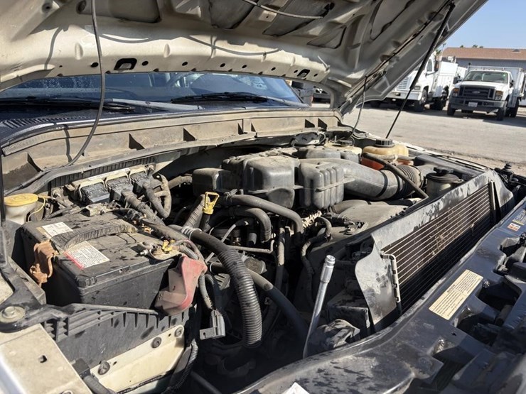 2014-ford-f350-sd-image-8
