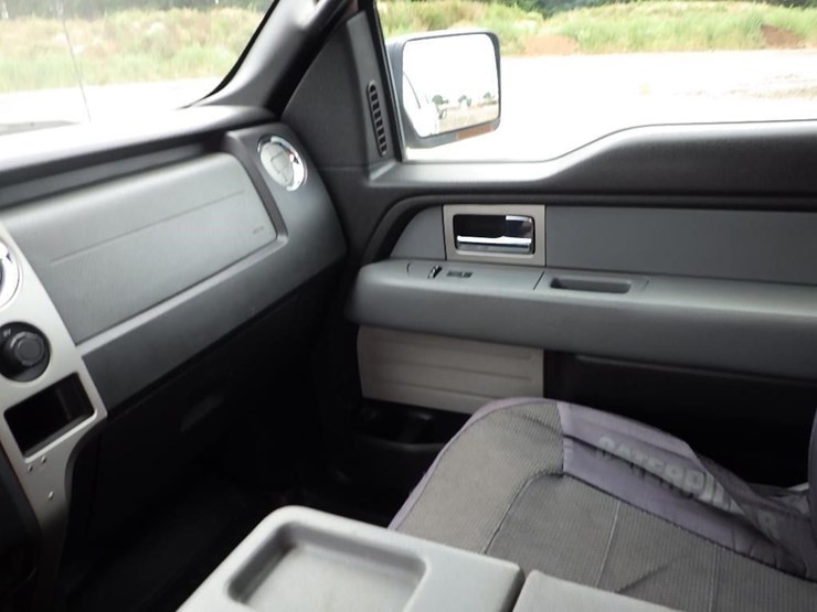 2011-ford-f150-image-32