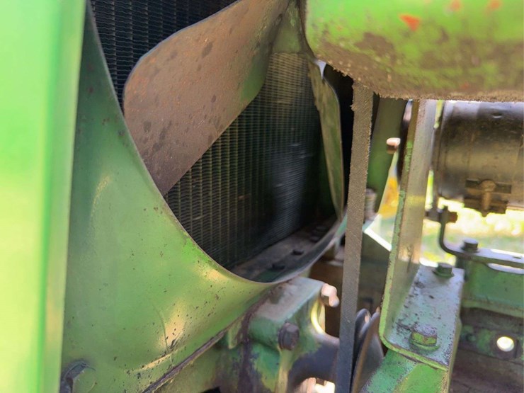 john-deere-70-image-19