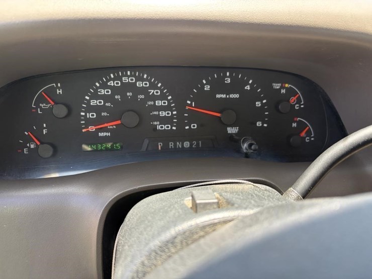2004-ford-f350-xl-image-16
