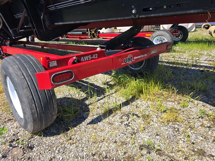 unverferth-aws-42-head-cart,-4-wheel-steer,-with-lights,-1-owner-image-27