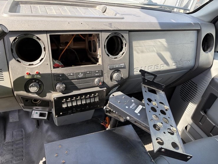 2012-ford-f550-image-20